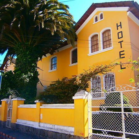 The Yellow House Hotel Quito Bagian luar foto