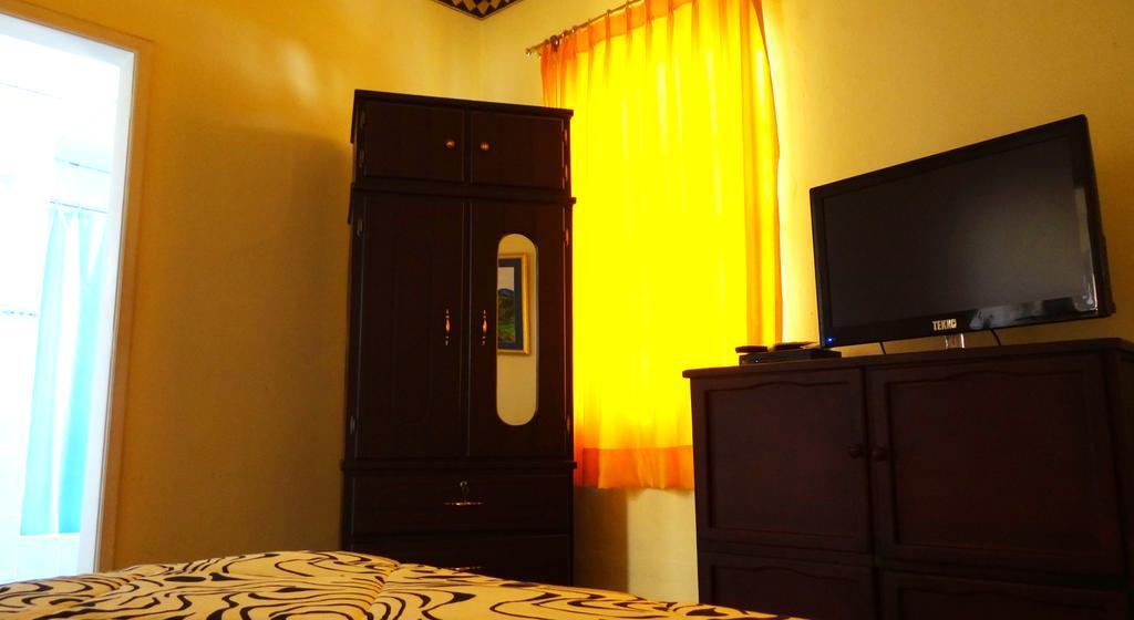 The Yellow House Quito Bagian luar foto