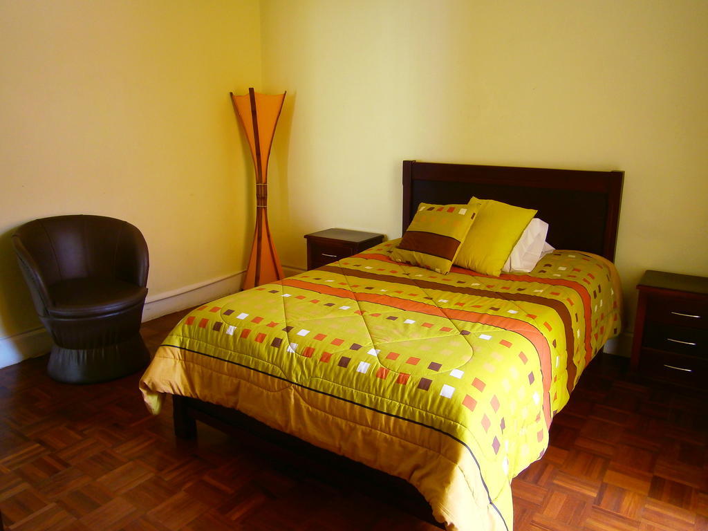 The Yellow House Hotel Quito Ruang foto