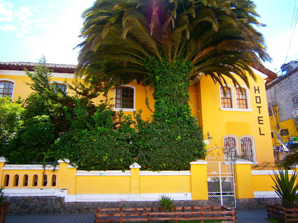 The Yellow House Hotel Quito Bagian luar foto