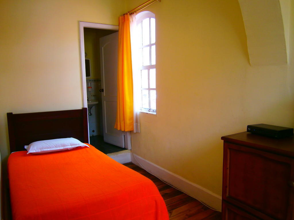 The Yellow House Quito Ruang foto